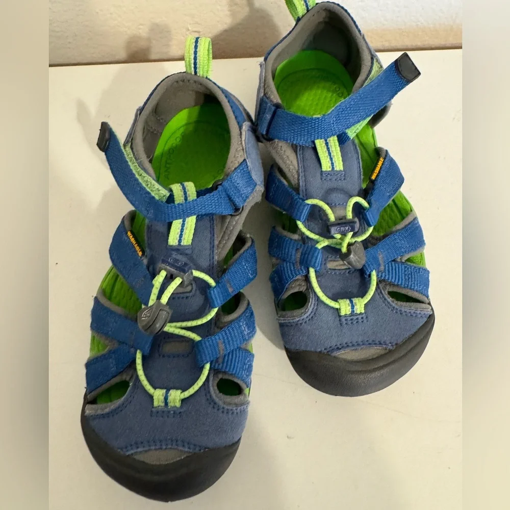 Keen Boys Youth Sz 3 Blue Green Waterproof Sandals
